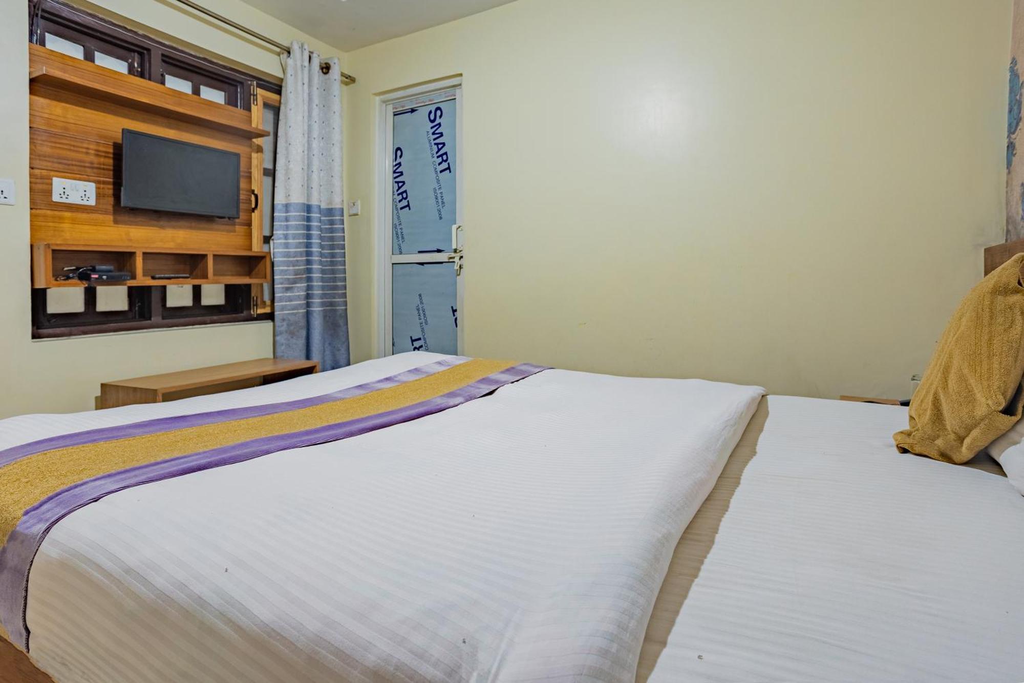 Oyo 821 Hotel Gauri Kathmandu Exterior photo