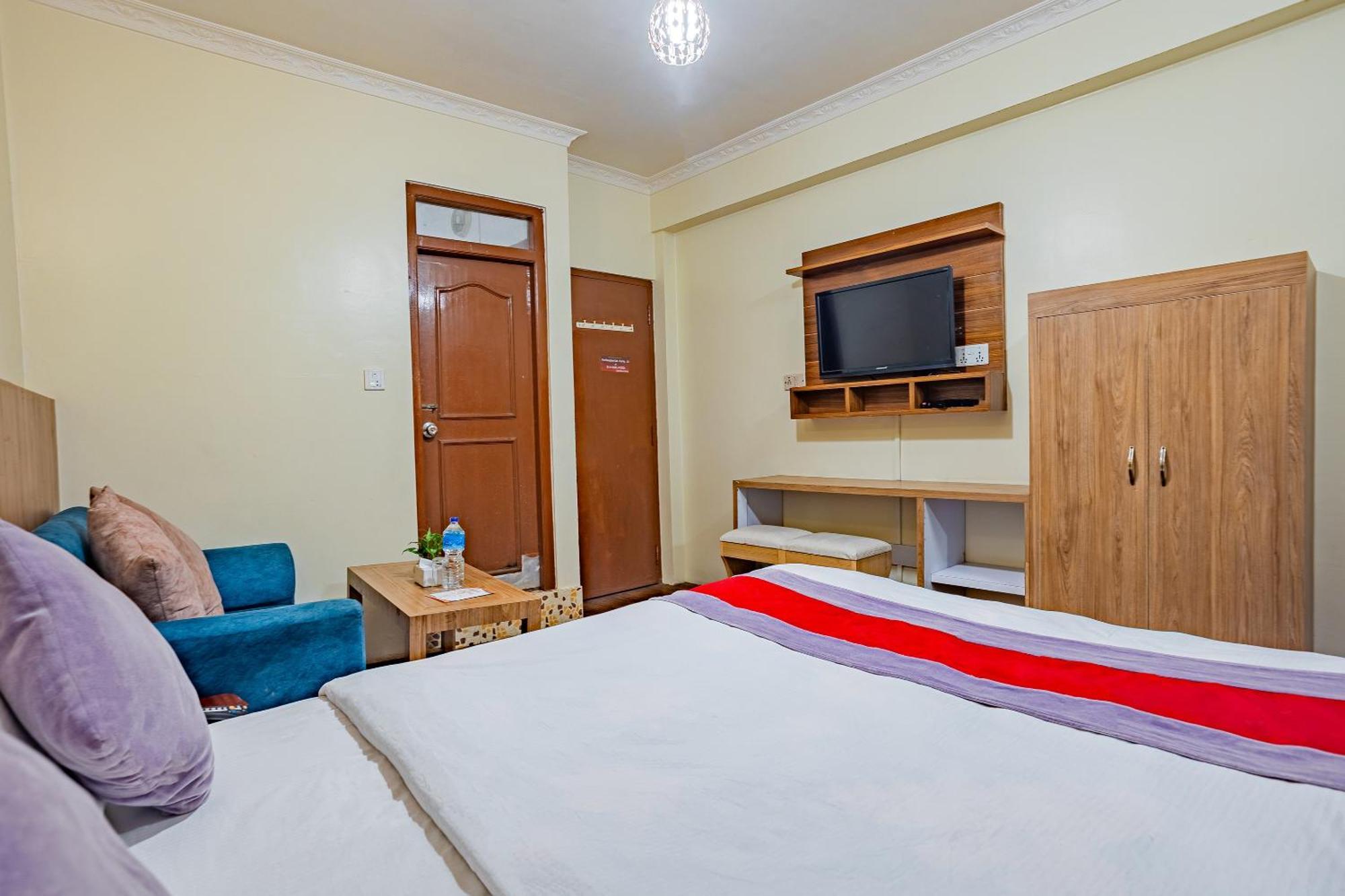 Oyo 821 Hotel Gauri Kathmandu Exterior photo