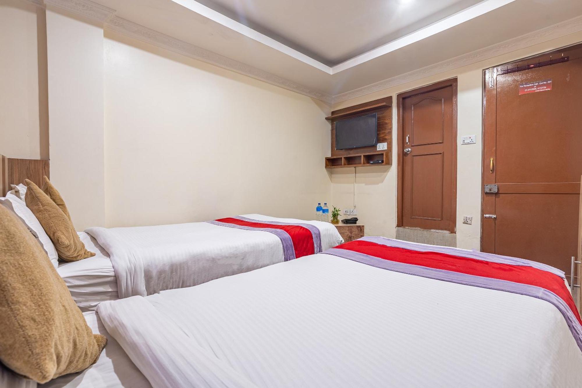 Oyo 821 Hotel Gauri Kathmandu Exterior photo