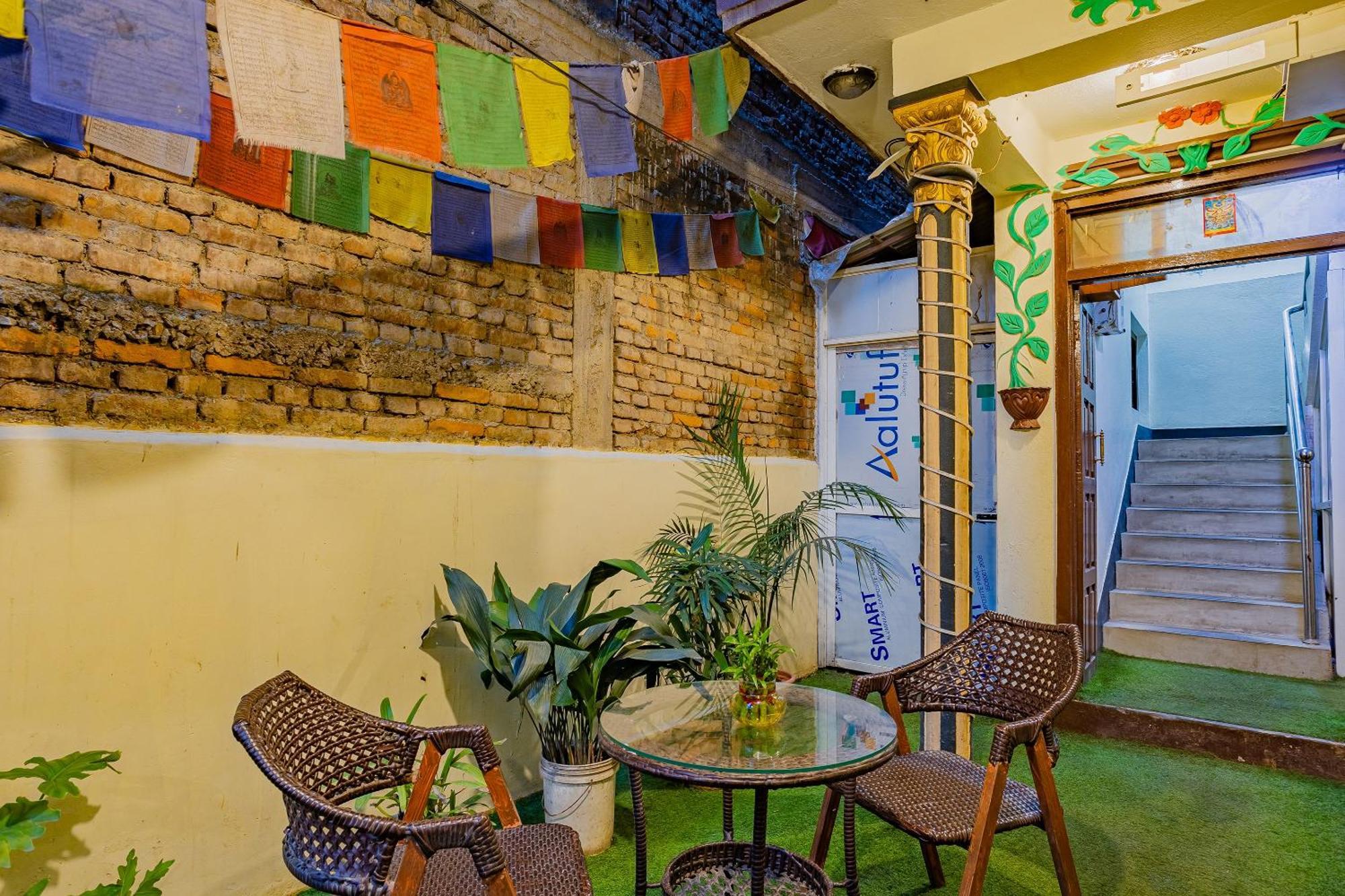 Oyo 821 Hotel Gauri Kathmandu Exterior photo