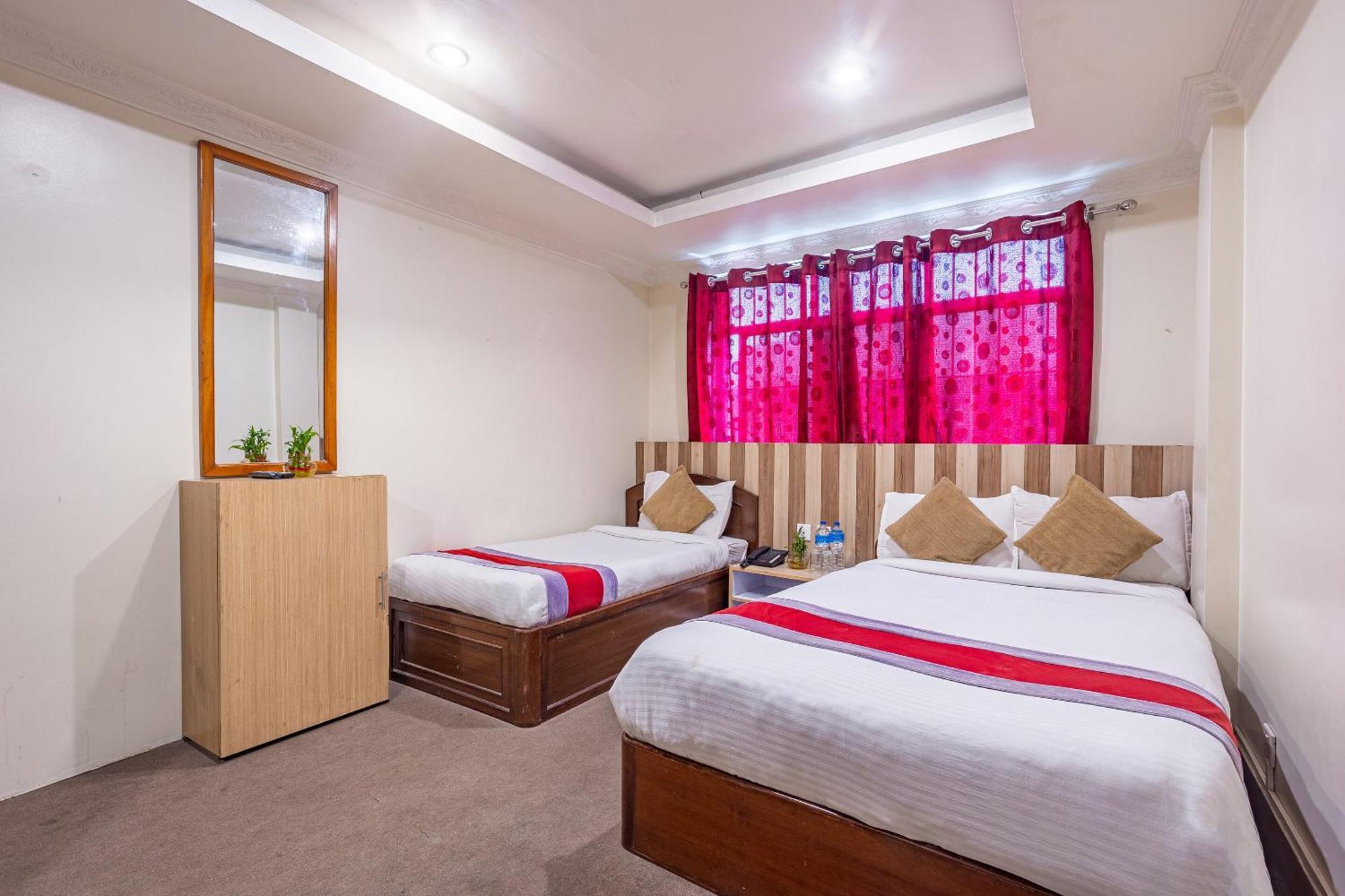 Oyo 821 Hotel Gauri Kathmandu Exterior photo